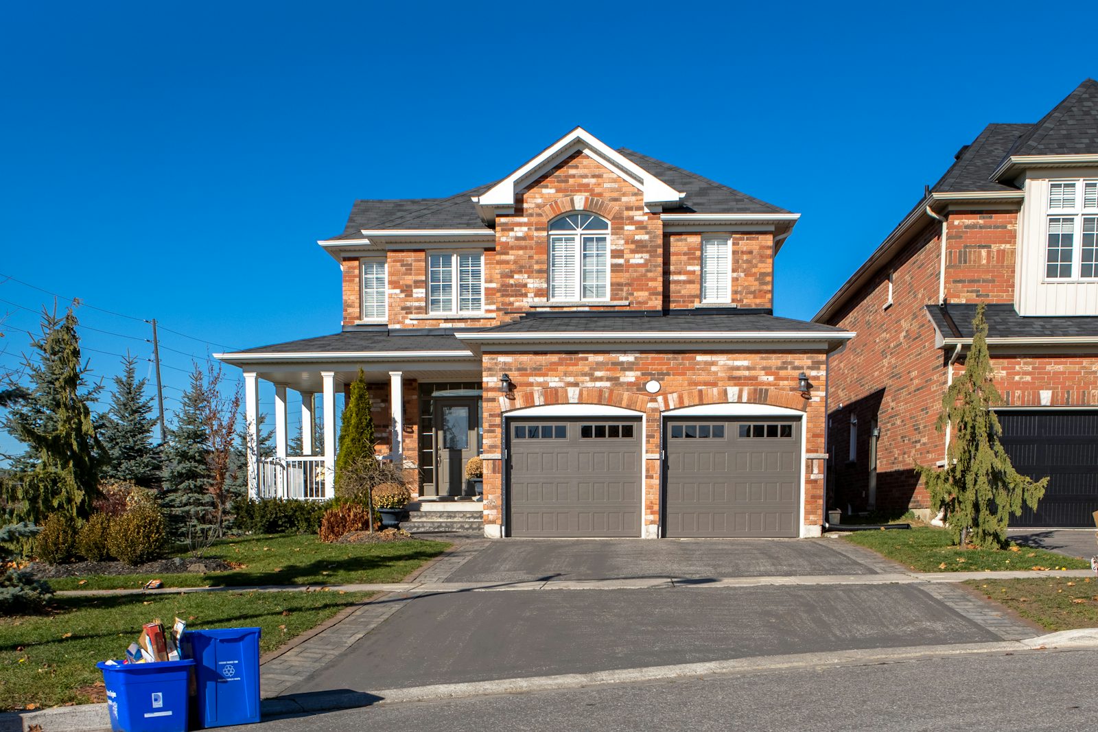 New garage door β Maple Garage Door Repair